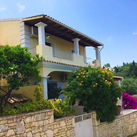 Villa Petrino - Central Flat Location Within Kassiopi. Sleeps 8 מראה חיצוני תמונה