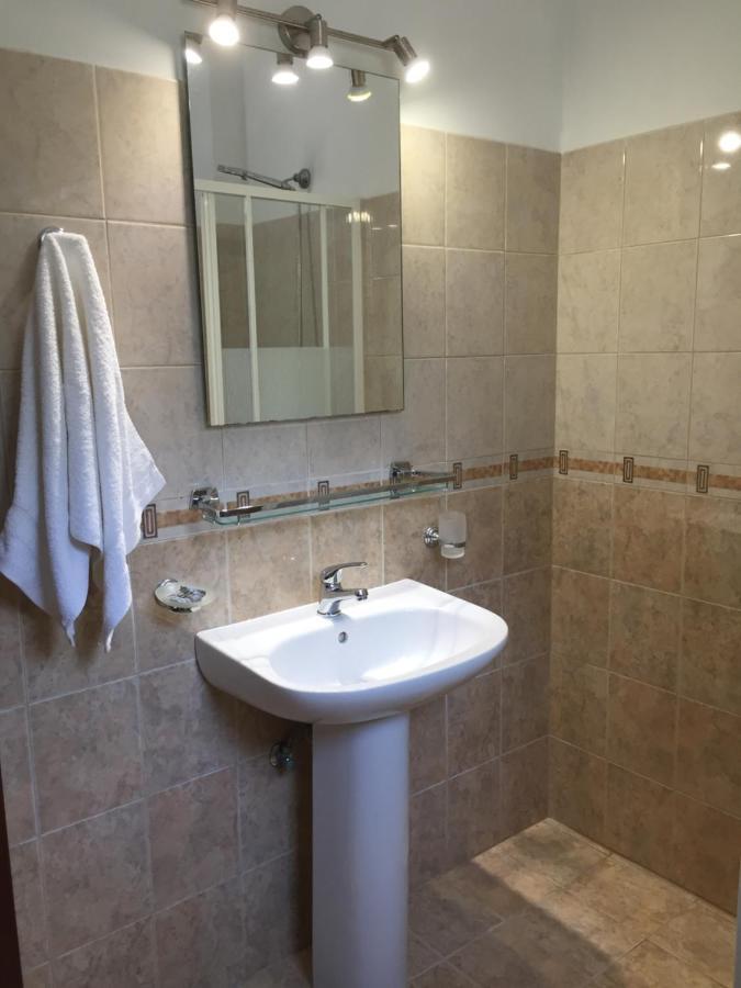 Villa Petrino - Central Flat Location Within Kassiopi. Sleeps 8 מראה חיצוני תמונה